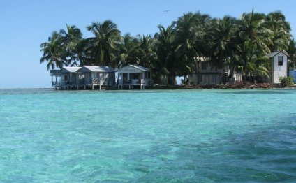 Paradise Resort cabanas on