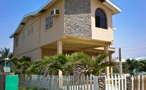 House for Sale in Belize Beachfront